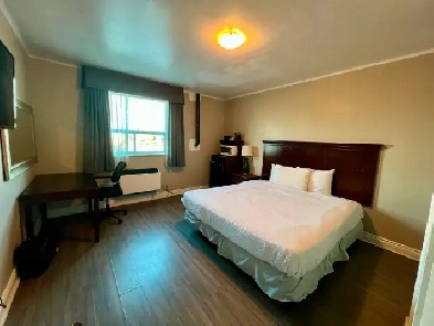 Motel rooms available for a week for only $500 only. Image# 1