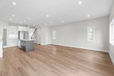 RENTAL OPEN HOUSE STRATHROY! Image# 1