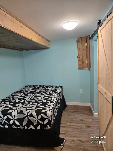 'Small' Bachelor apartment for Rent Image# 2