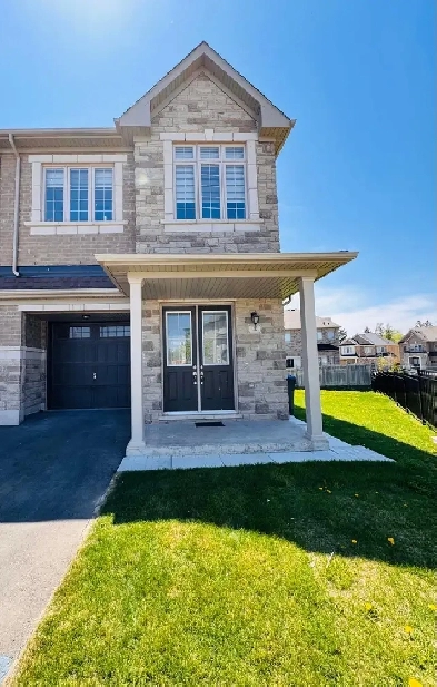 Semi-Detached House for Rent in Brampton Image# 10