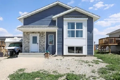 3 Bed, 1 Bath Home in Steinbach Image# 1