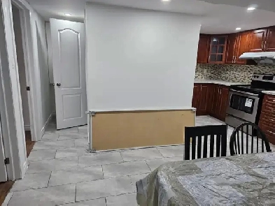 BASEMENT FOR RENT Image# 7