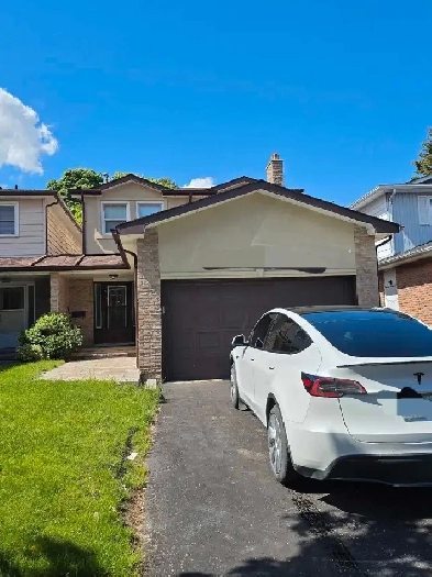 3 bedroom 3 washroom house available for rent Image# 2