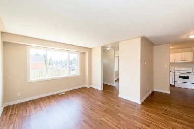 3 Bedroom Townhouse - 17738 - 81 Ave Image# 2