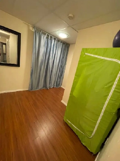 Fully furnished Room for students or employed, females only Image# 3