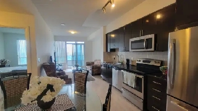 The World on Yonge Condo furnished with wifi parking Yonge&Steel Image# 5