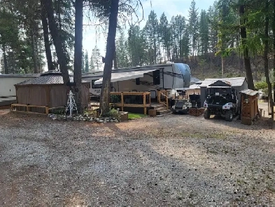 Lake lot and Fifth wheel for sale Image# 4