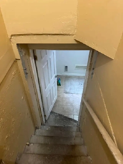 Two Bedroom Basement Apartment in the Heart of Mississauga Image# 2