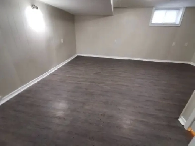 Beautifully Renovated One Room Unit Image# 2