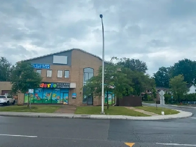 Office space, Dorval, Highway 20 x des Sources Image# 1
