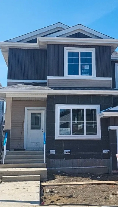New  4 Bed  2.5 Bath Duplex Parkside Glenridding SW Edmonton Image# 7