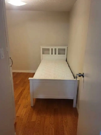 Private room for rent near Sheridan College & Brampton Gateway Image# 3