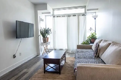 ONE BEDROOM   DEN. 1 1/2 BATH in New Edinburgh! Image# 1