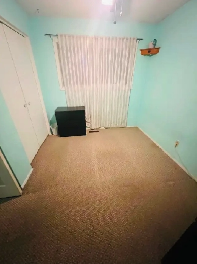 Private Room for Rent $500 monthly includes utilities Image# 4