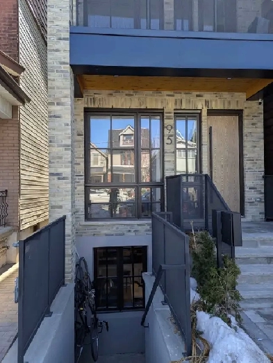 Room for Rent in a Shared Apartment Image# 2