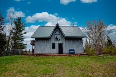 439 HYMERS FAIR DRIVE  NEW LISTING!! Image# 1