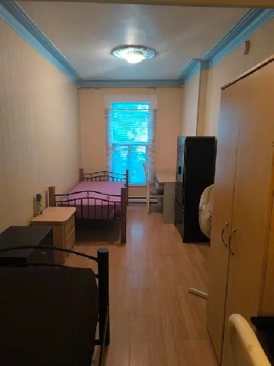 Furnished room to share in south west of Montreal Image# 1