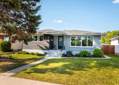 Tastefully Remodelled 3bdrm Bungalow Situated on a Quiet Street! Image# 7