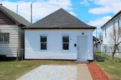 605 Prince Arthur Blvd  -$229,900 Image# 5