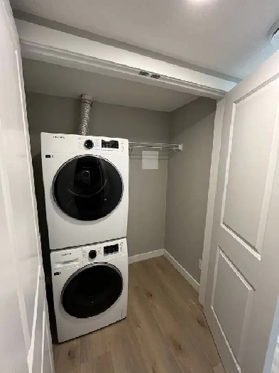 1/2 Price Rent! Brand New! 1 Bed 1 Bath Condo!Underground Parkin Image# 1