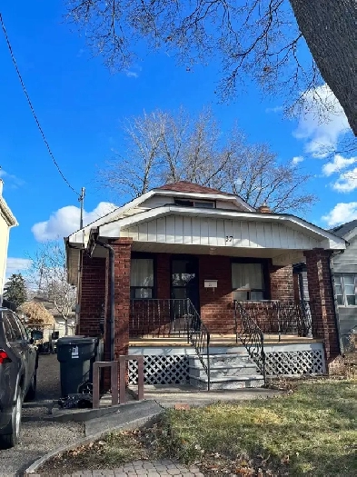 Room Rent Islington/bloor (single or couple) Image# 2