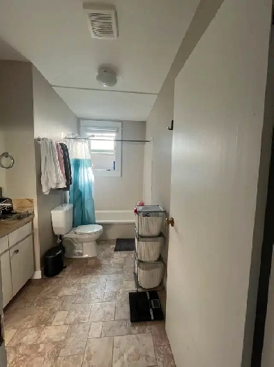 2 bedroom plus den for rent in downtown Kamloops Columbia street Image# 7