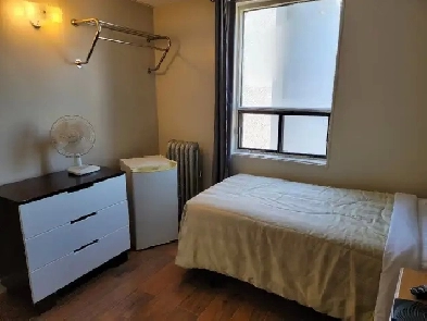 Furnished single bachelor-all utilities included-pet friendly Image# 4