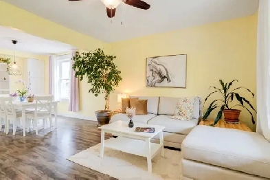 Detached Home For Sale In Cambridge, ON Image# 1