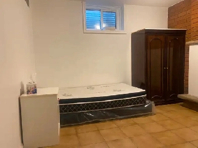 1 bdrm for rent near UTM/Sheridan Image# 1