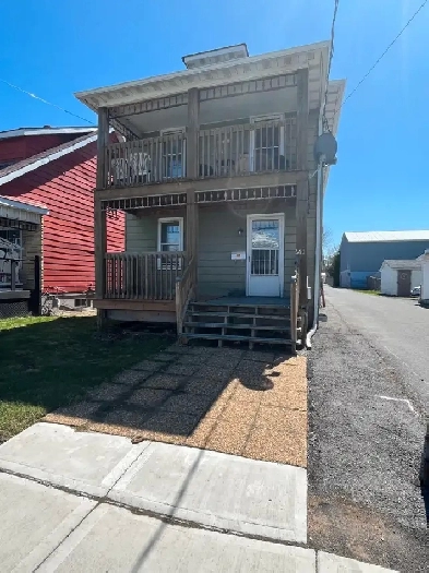2 Bedroom unit available for immediate occupancy! Image# 6