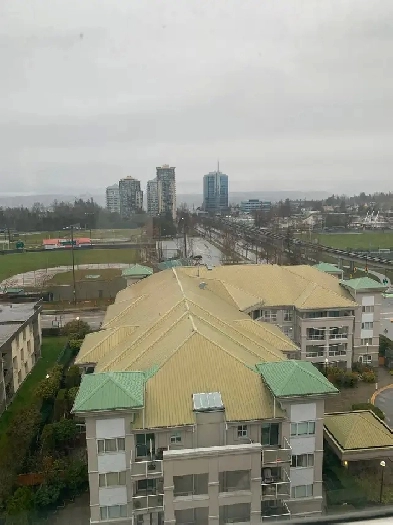 Condo, Spacious One Bedroom and Den for Rent Image# 1