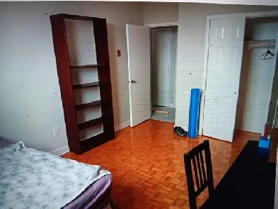 June 1st DOWNTOWN  Subway  Huge MASTER Bedroom Image# 1