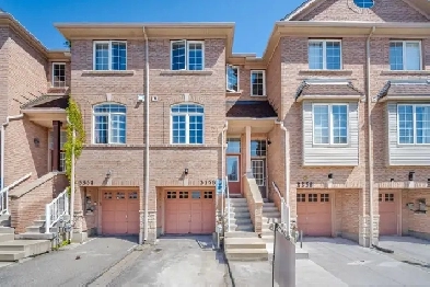 3BR 3WR Att/Row/Twnhouse in Mississauga near Derry/Tenth Line Image# 1