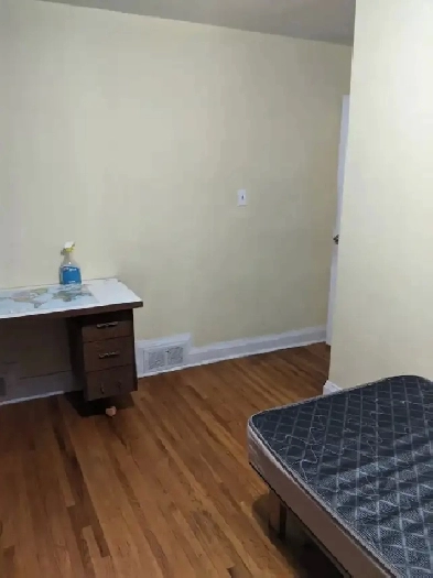 Lawrence & Pharmacy Room 4 Rent, FREE INTERNET, Near TTC Image# 2