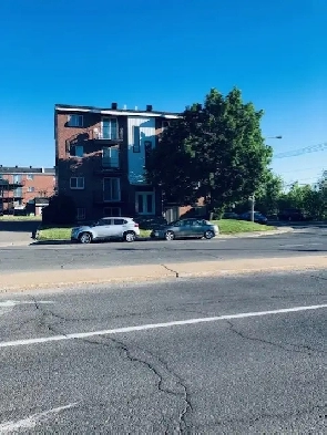 LAVAL des RAPIDES, 4 1/2, station Métro, 1 juillet, 438 885 4425 Image# 1