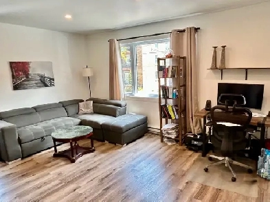 3 1/2 Disponible 1er Aout ! - Rosemont Image# 1