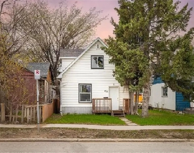 House for Rent - St. James - 2 Bed 2 bath - Detached garage Image# 5
