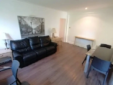Spacious and Furnished 3 bedroom at Yonge & St Clair Image# 3