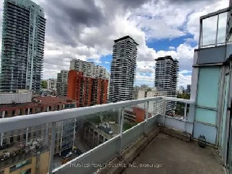43 Eglinton Ave E.-  Fully furnished 1  1  condo all inclusive. Image# 5