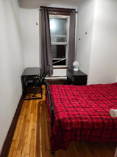 Montreal Pied à terre à la semaine Metro Pie-IX & Joliette Image# 1