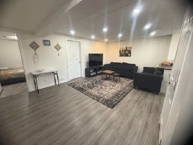 2 Bedroom, 1 Bathroom & 1 den - Basement - 1st July Image# 2