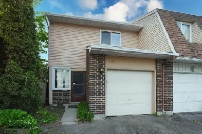 3 Bedroom Home on Large Pie-Shape Lot Image# 1