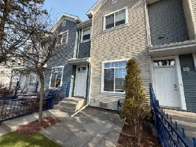 3-Bedroom Townhome in Summerside  Lake Access #7-8304 11 Ave SW Image# 10