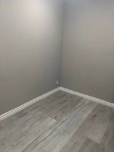 Room rental in Salon Image# 1