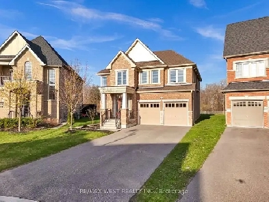 ✨EXCEPTIONAL 4 BDRM HOME BY TRIBUTE WITH LEGAL BSMT SEP ENTRY! Image# 7