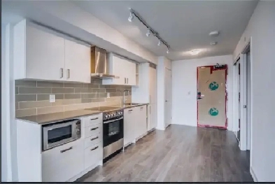 Condo for Rent - MIDTOWN TORONTO (1 1 BDRM & 2 BATHROOMS) Image# 1