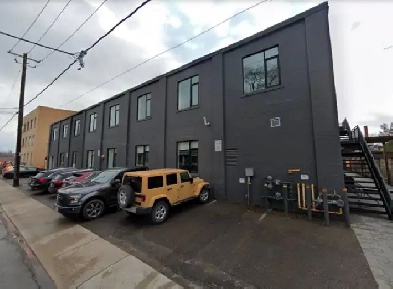35 Golden Avenue Image# 1