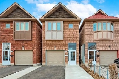 FOR RENT 2 story detached home in Scarborough Image# 6