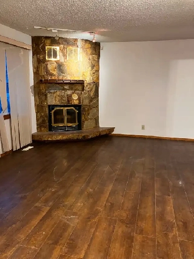 Room for rent in a three bedroom house Image# 1