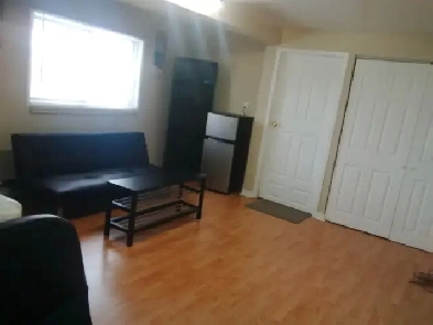 Very Large Furnished Room at the Byward Market close to Ottawa U Image# 9